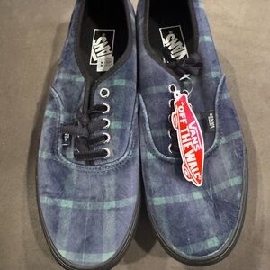 Vans Men's Navy and Teal Plaid Sneakers
